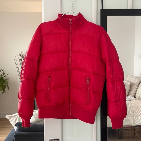 Gap Red Puffer - Picture 1 of 2